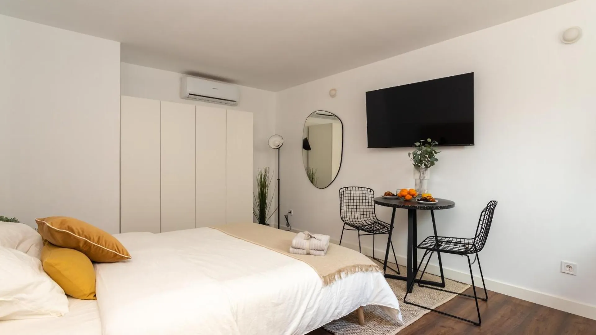 Antique Soul Apartments & Studios Ramblas Barcelona