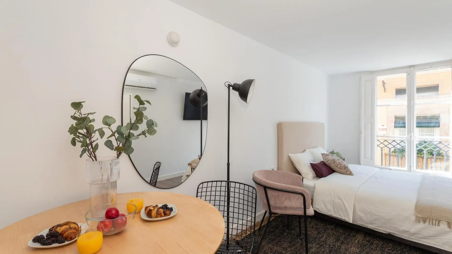 Antique Soul Apartments & Studios Ramblas برشلونة