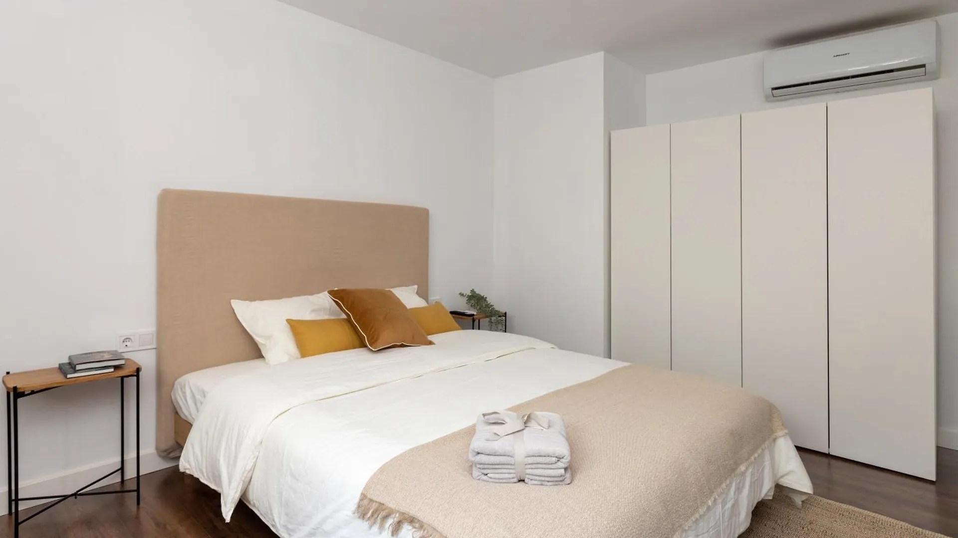Antique Soul Apartments & Studios Ramblas برشلونة