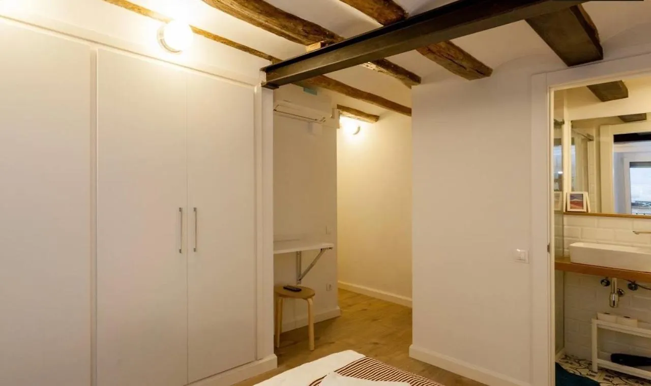 Antique Soul Apartments & Studios Ramblas برشلونة