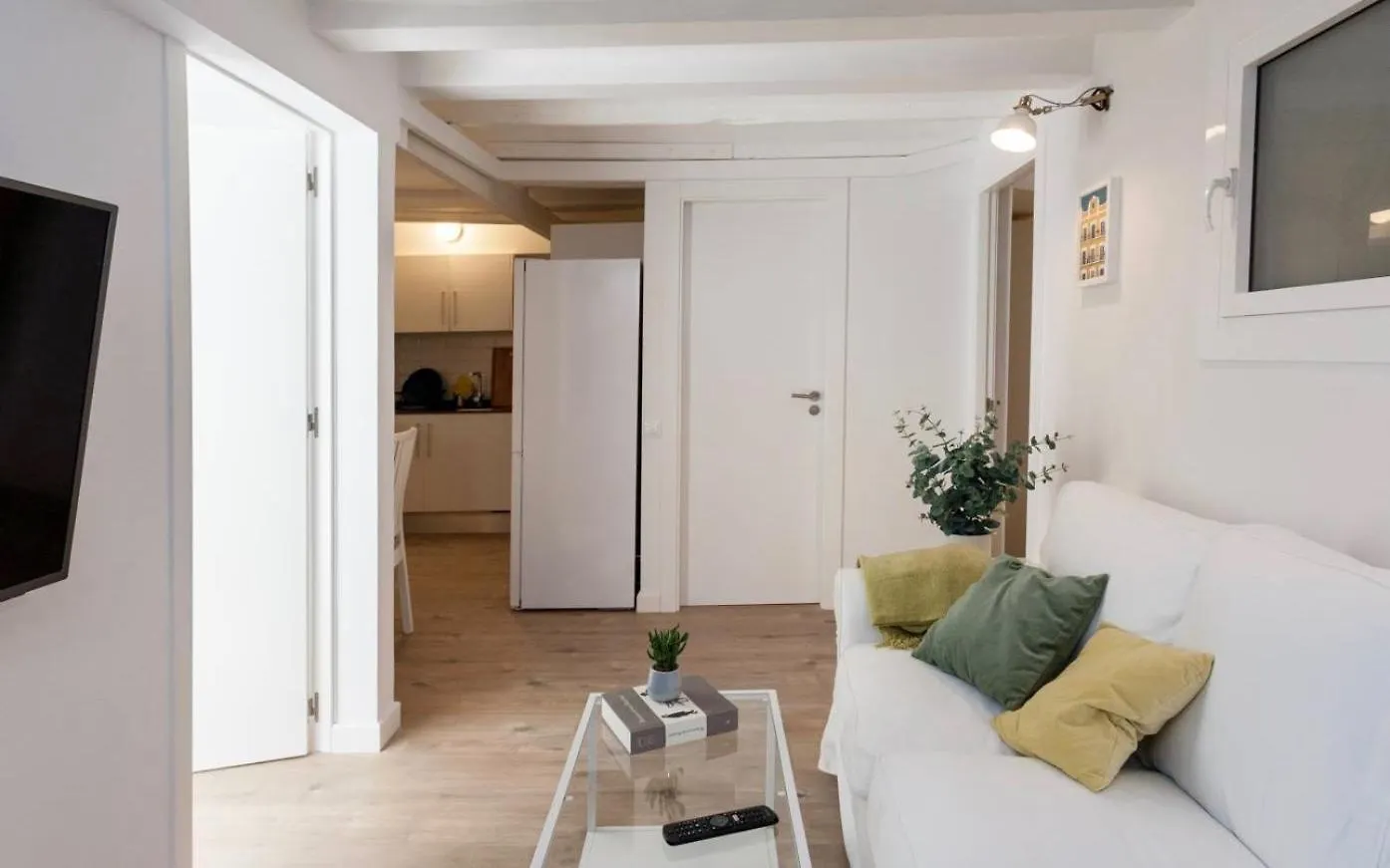 Antique Soul Apartments & Studios Ramblas برشلونة